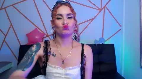 JULIANA online show from 03-06-26, 08:11