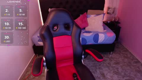 Julieth  online show from 11-18-25, 06:01