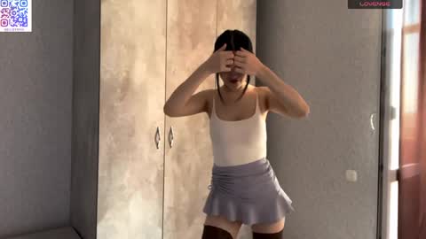 Snapshot of julietrass chatting on 05-20-26, 10:43 juliet online show from 05-20-26, 10:43
