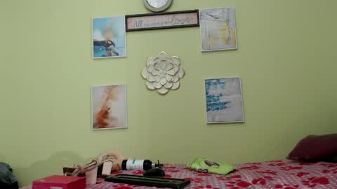 Snapshot of juliette18rose chatting on 05-06-26, 01:36 juliette18rose online show from 05-06-26, 01:36
