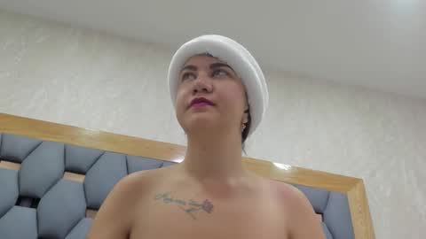 juliette_pretty_ online show from 12-02-25, 07:31