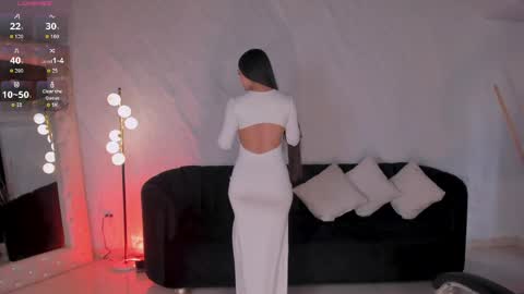 Juliette Moreau online show from 05-25-26, 07:53