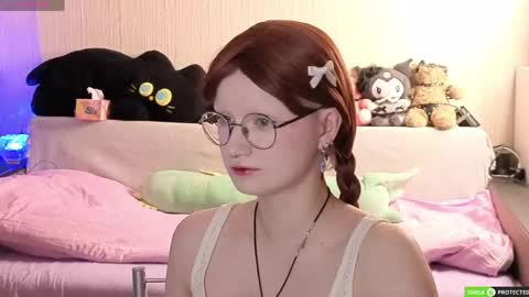 julifisher online show from 05-03-26, 04:18