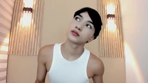 Snapshot of julii_rico chatting on 10-21-25, 12:50 JULI online show from 10-21-25, 12:50