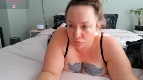 Juli Monroe online show from 04-16-26, 03:13