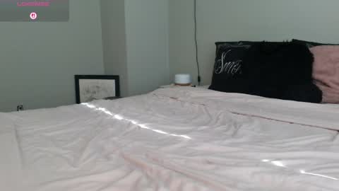 Juli Monroe online show from 04-20-26, 02:31