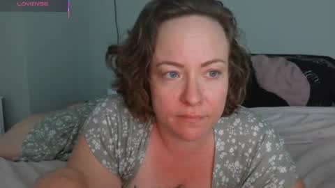 Snapshot of julimonroe chatting on 06-09-26, 03:29 Juli Monroe online show from 06-09-26, 03:29