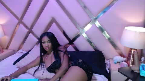 Snapshot of julitpink chatting on 11-09-25, 11:52 julitpink online show from 11-09-25, 11:52