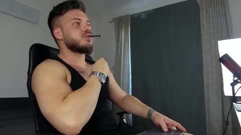 JULiUS   online show from 02-13-25, 08:59