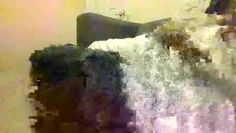 Snapshot of juliusrad chatting on 10-27-25, 05:22 juliusrad online show from 10-27-25, 05:22