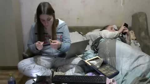 Snapshot of juliya_katie chatting on 11-01-25, 06:54 Juliya Katie online show from 11-01-25, 06:54