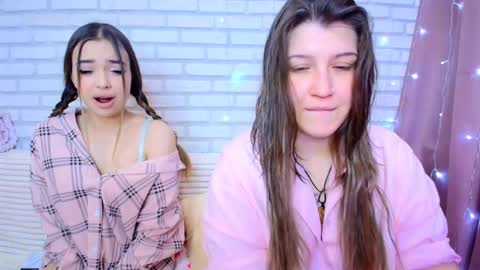 Snapshot of jullymood chatting on 02-22-26, 08:35 DoubleCherry online show from 02-22-26, 08:35