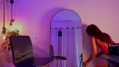 Snapshot of july_quinzel chatting on 06-25-26, 03:06 july_quinzel online show from 06-25-26, 03:06