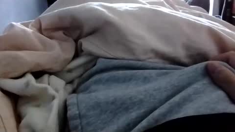 Snapshot of jumezee chatting on 11-23-25, 02:44 Asian office boy online show from 11-23-25, 02:44