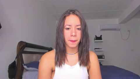 Snapshot of jump_rabbit_ chatting on 10-23-25, 06:02 jessica online show from 10-23-25, 06:02