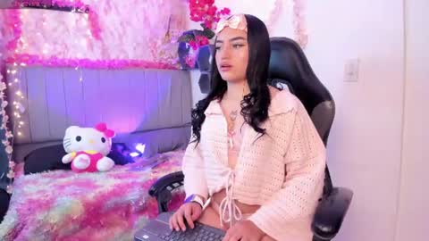 Snapshot of june__moon chatting on 06-15-26, 03:09 june__moon online show from 06-15-26, 03:09