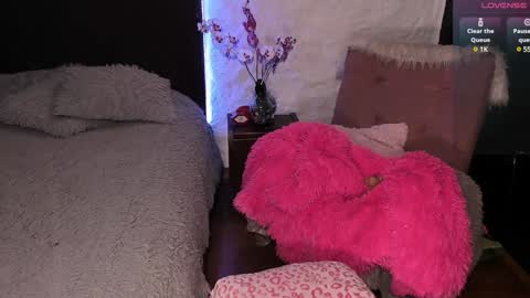Maria  online show from 01-17-25, 02:18
