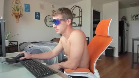 Snapshot of juniormadison69 chatting on 10-21-25, 04:19 Junior Madison online show from 10-21-25, 04:19