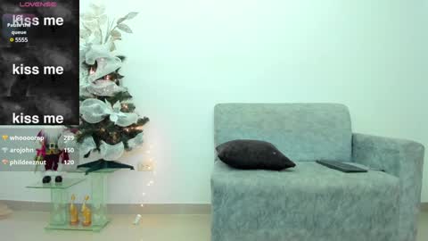 Snapshot of juniormorris_ chatting on 12-19-24, 02:56 Junior online show from 12-19-24, 02:56