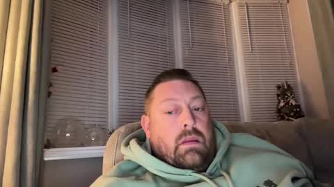 Snapshot of junky345 chatting on 12-02-24, 04:31 Junky online show from 12-02-24, 04:31