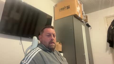 Snapshot of junky345 chatting on 09-26-25, 04:22 Junky online show from 09-26-25, 04:22