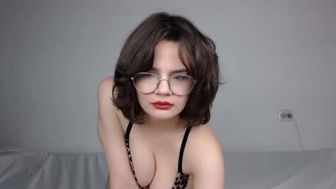 Snapshot of junnewers chatting on 02-22-25, 10:31 JunneWers online show from 02-22-25, 10:31