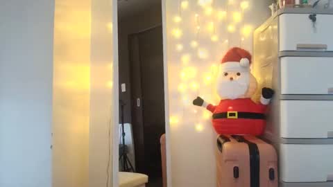 junovaughn online show from 12-22-25, 01:24