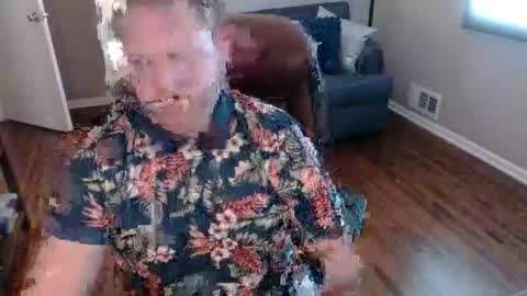 Snapshot of jusbeaz8722 chatting on 02-25-26, 02:37 JustnSide Unexxst online show from 02-25-26, 02:37
