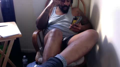 Snapshot of just2real chatting on 01-27-25, 04:54 Real online show from 01-27-25, 04:54