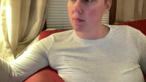 Flirty influncer online show from 11-19-25, 10:10