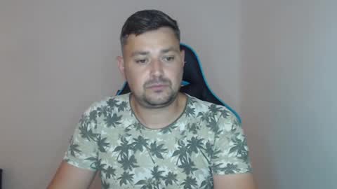 Snapshot of just_a_nice_guy_27 chatting on 06-09-26, 11:22 Alex online show from 06-09-26, 11:22