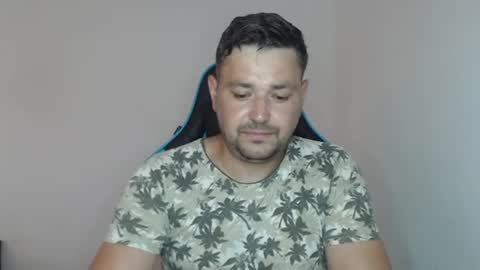 Snapshot of just_a_nice_guy_27 chatting on 06-20-26, 11:35 Alex online show from 06-20-26, 11:35