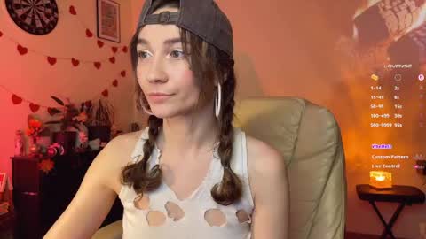 Jessica  I will be here on Tuesday November 26th online show from 04-19-26, 06:07