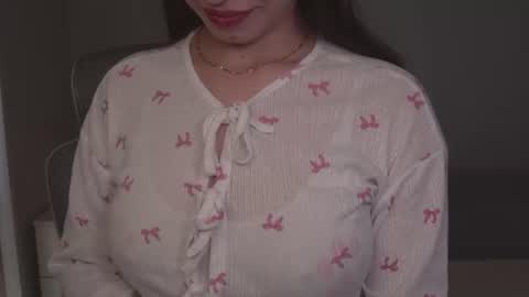 Snapshot of just_emmy chatting on 06-26-26, 05:34 just call me Emmy online show from 06-26-26, 05:34