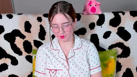 Snapshot of just_fucked chatting on 02-14-25, 11:31 Nika and Mark online show from 02-14-25, 11:31