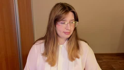 Nika and Mark online show from 07-28-26, 04:39