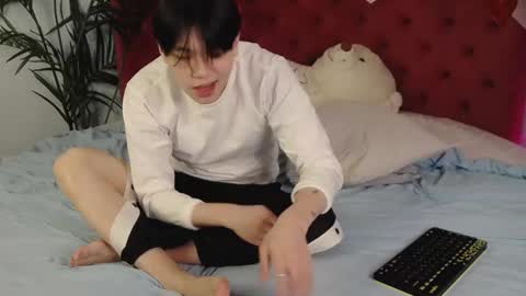 just_gay_ online show from 02-15-25, 02:00