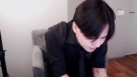 just_gay_ online show from 02-20-25, 01:51