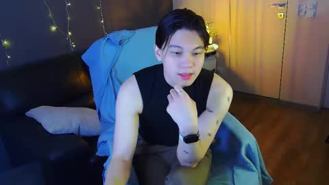 just_gay_ online show from 02-26-25, 09:48