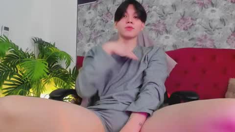 just_gay_ online show from 03-05-25, 01:17