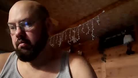 Snapshot of just_hangin_around chatting on 09-29-25, 01:38 just_hangin_around online show from 09-29-25, 01:38