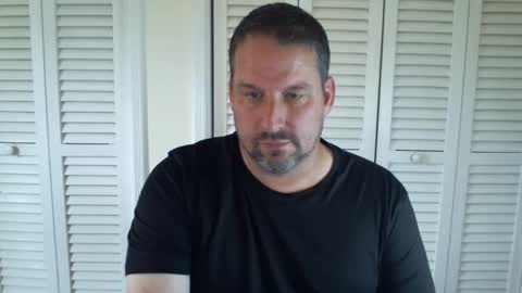 Snapshot of just_inside chatting on 10-15-25, 02:17 just_inside online show from 10-15-25, 02:17