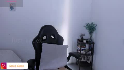 Sofia online show from 03-26-26, 06:13