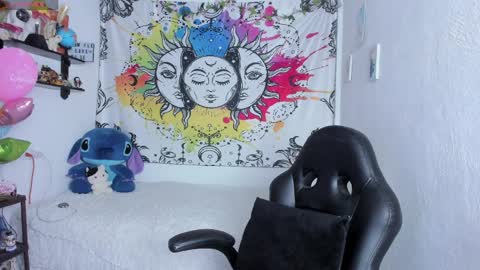 Sofia online show from 04-08-26, 02:00