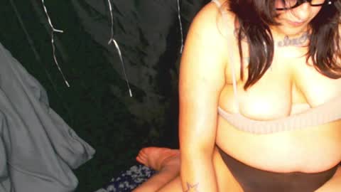 Layla online show from 04-09-26, 09:47