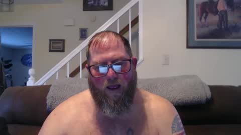 Snapshot of justaguyandnaked chatting on 01-17-25, 09:50 justaguyandnaked online show from 01-17-25, 09:50