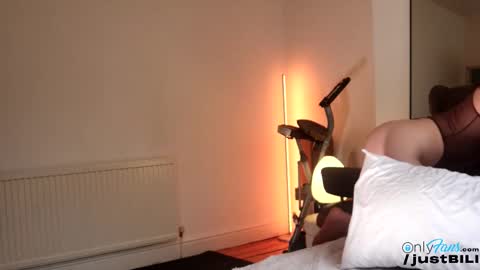 Billie  B  William online show from 10-08-25, 08:34