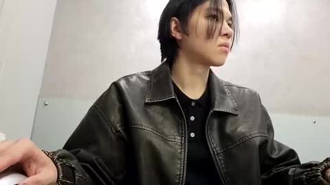 Snapshot of justgay_1 chatting on 09-17-25, 10:00 justgay_1 online show from 09-17-25, 10:00