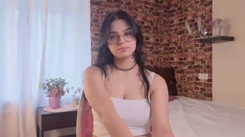 Holly online show from 08-09-26, 02:02