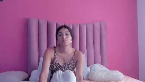 Snapshot of justin_jazmin chatting on 12-27-24, 06:42 JUSTIN Y JAZMIN online show from 12-27-24, 06:42